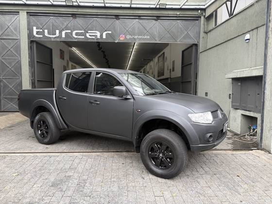 MITSUBISHI L200 TRITON 3.5 HPE 4X4 CD V6 24V FLEX 4P AUTOMÁTICO